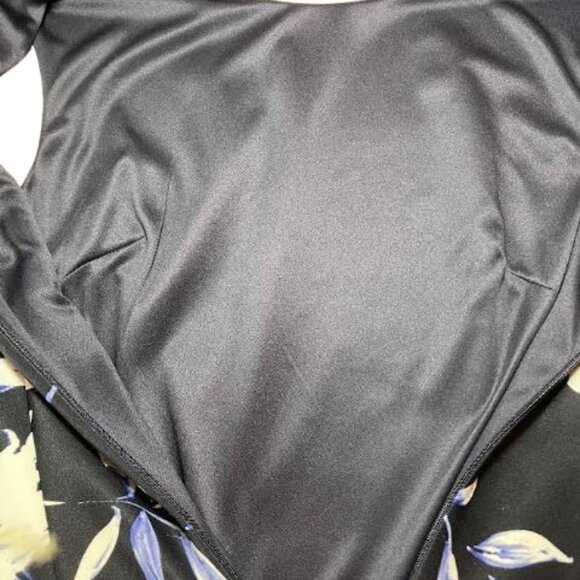 Vince Camuto Fully Lined Scoop Neck Elegant Floral Sheath Size 8 EUC - Picture 7 of 11